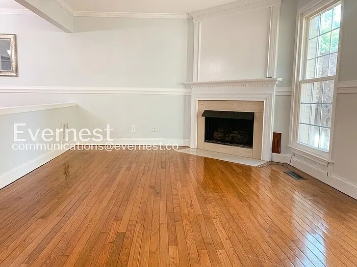 11162 Soldiers Ct — Photo 5