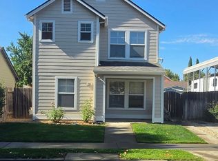 220 Wildrose Ln, Winters, CA 95694