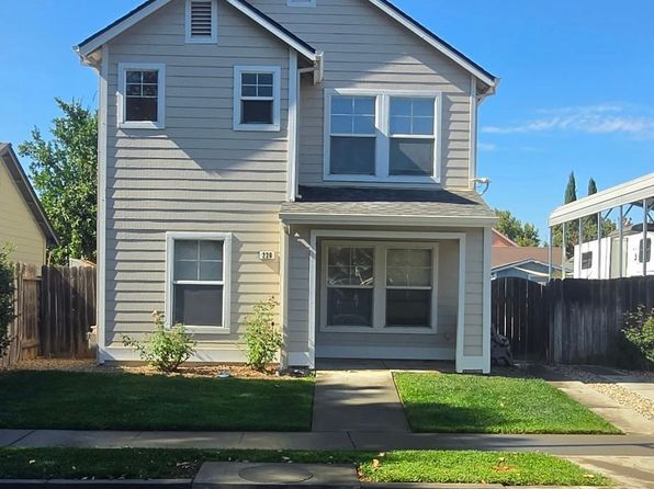 220 Wildrose Ln