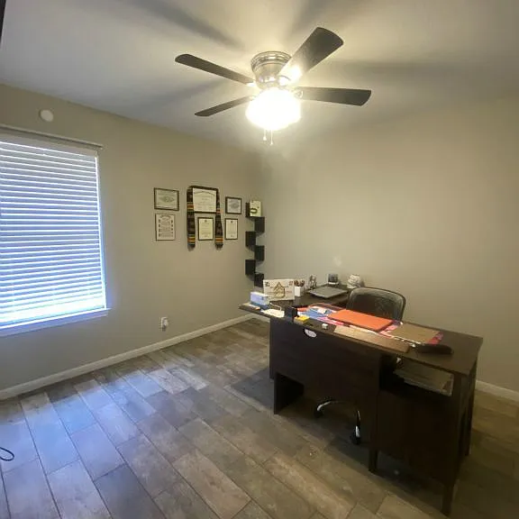 2305 Duke Ln — Photo 16