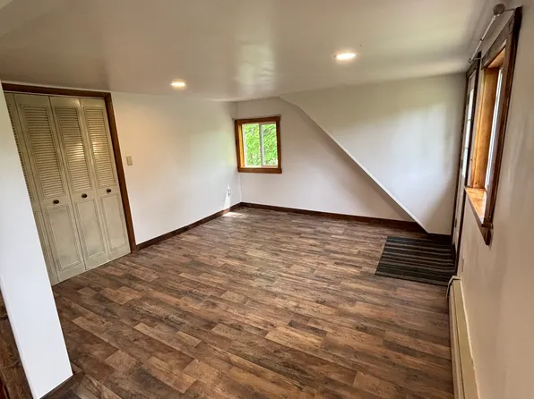 5989 Ryegate Rd, East Ryegate, VT 05042