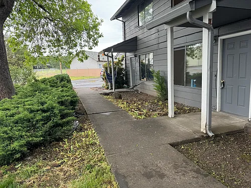 105 S Shasta Ave #2 Photo 1