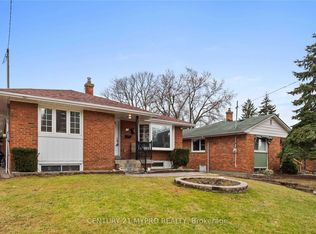 5 Heatherington Dr, Toronto, ON M1T 1N3