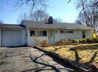 16 Berwick Way, Piscataway, NJ 08854
