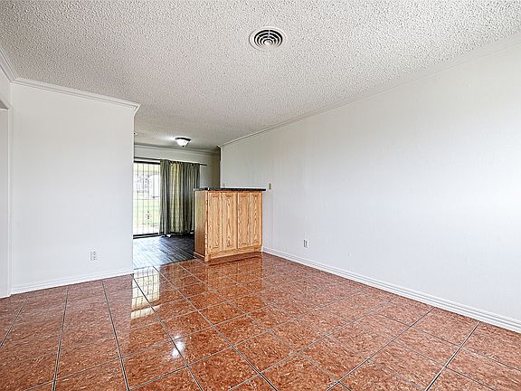 4th image of 7847 Racine Dr