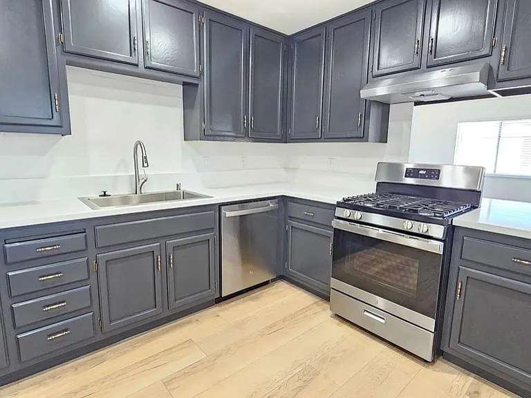 933 Perdew Ave #C — Photo 3