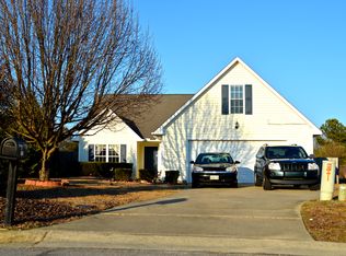 925 Mourning Dove Pl, Fayetteville, NC 28314