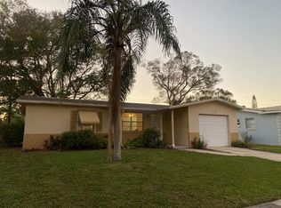 1021 San Remo Dr, Largo, FL 33770