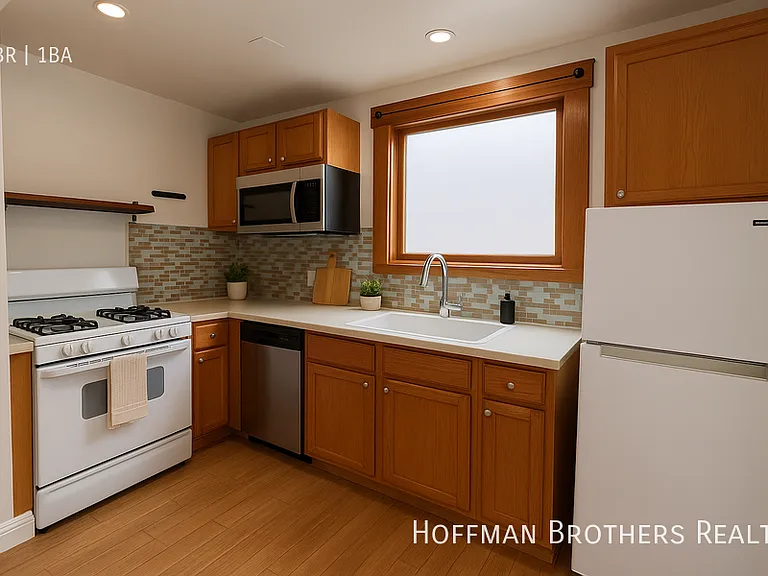523 S Coronado St — Photo 2