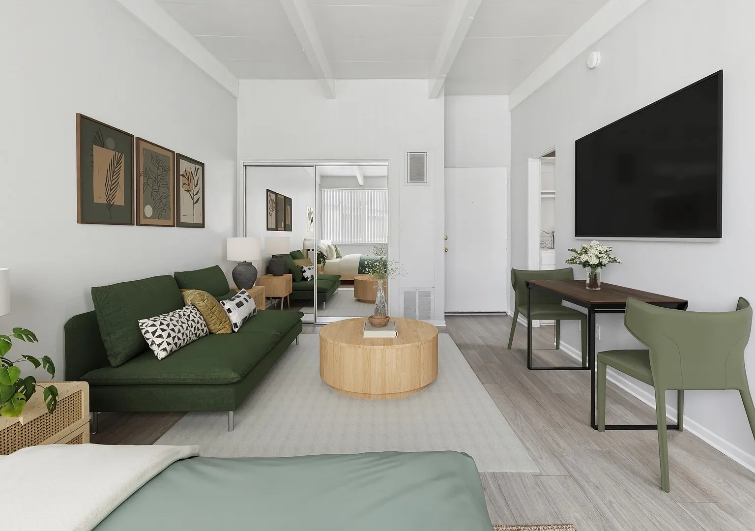 Royal Sepulveda Apartment Homes — Photo 4