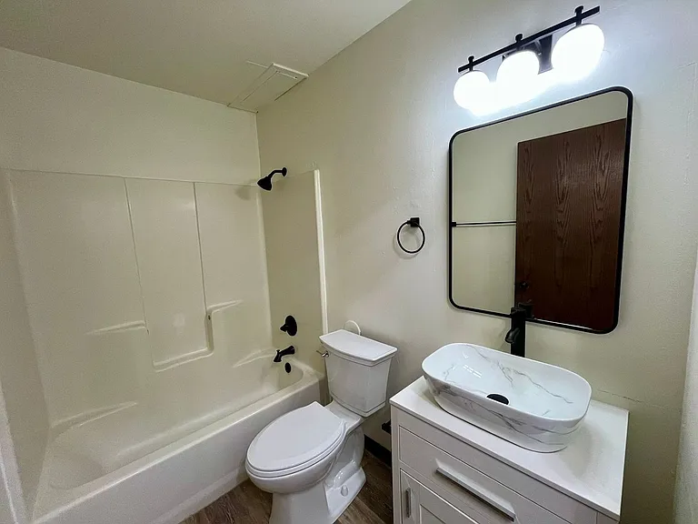 1010 Sawyer Dr — Photo 33
