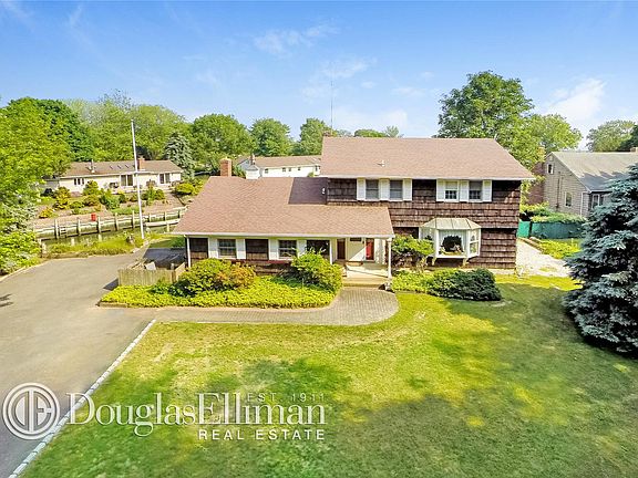 2nd image of 265 Elizabeth Ln