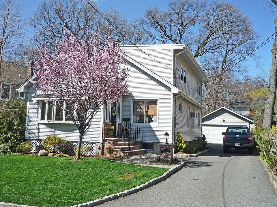 1st image of 87 Chamberlain Pl