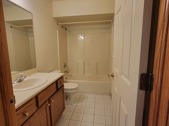 5th image of 54 Hart Pl APT 8