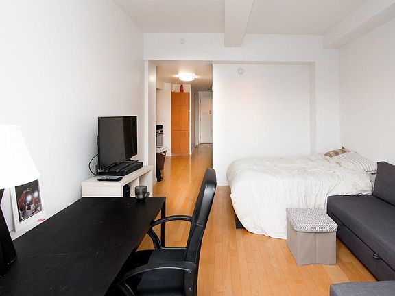 2nd image of 20 West St APT 36C