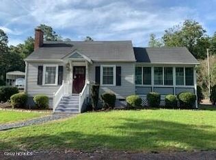 902 Bethesda Ave, Aberdeen, NC 28315