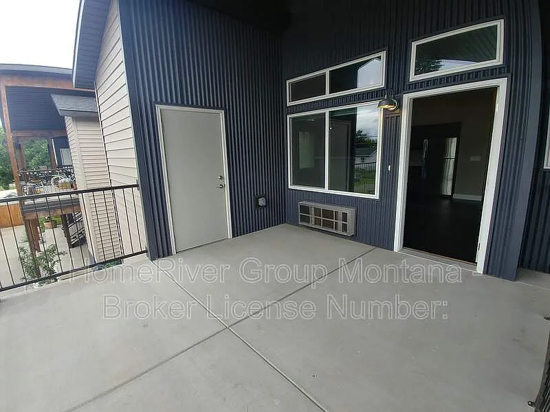 819 Charlo St #201