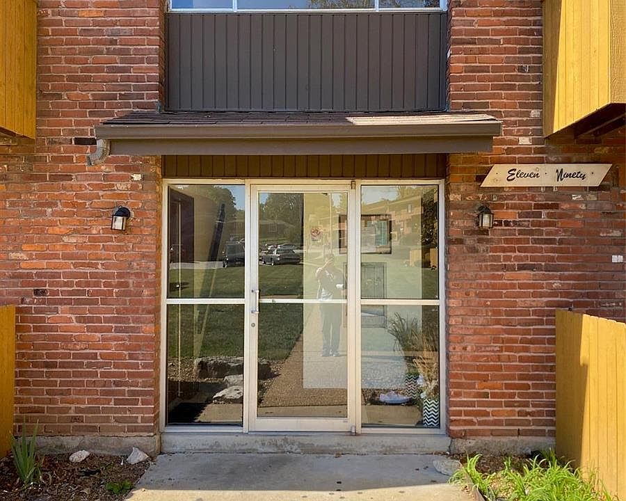 1st image of 1190 Calley Dr APT A