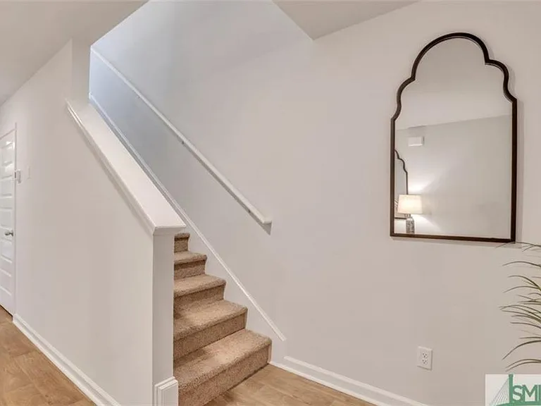 477 Coconut Dr — Photo 3