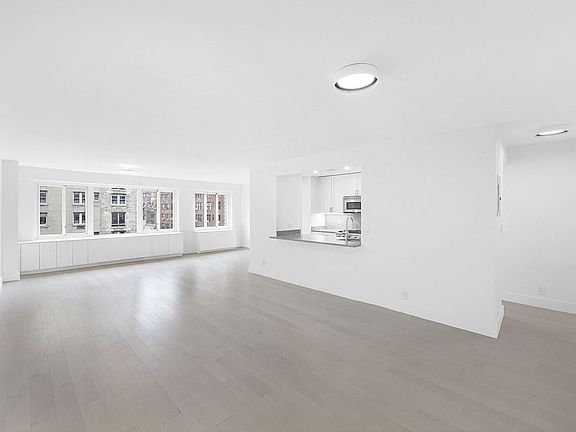 3rd image of 920 Park Ave #9B