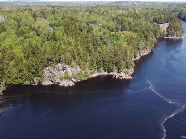 0 Shore Rd, Saint George, NB E5C 1N7