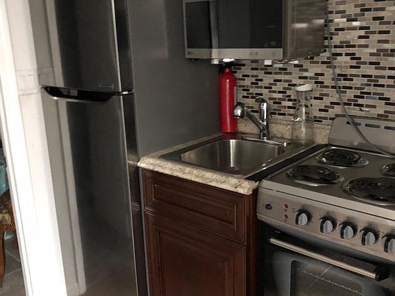 2nd image of 29 Sedgwick Ave #1
