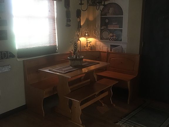 5th image of 1563 Suzanna Cir