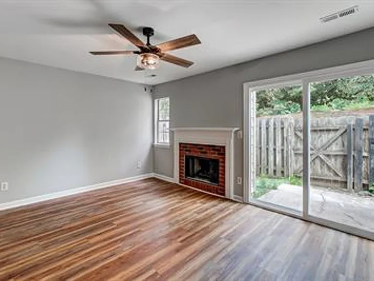 3821 Mosscroft Ln — Photo 19