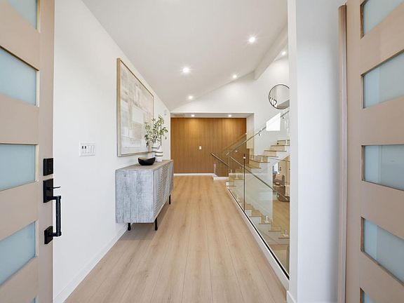3rd image of 1440 Kring Way