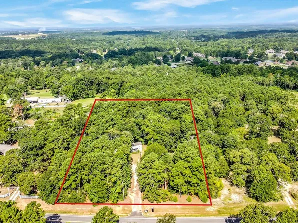 14031 Coaltown Rd, Willis, TX 77378