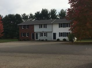 398C Rose Ln, Zanesville, OH 43701