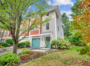 645 Prospect Ave UNIT 11, West Hartford, CT 06105
