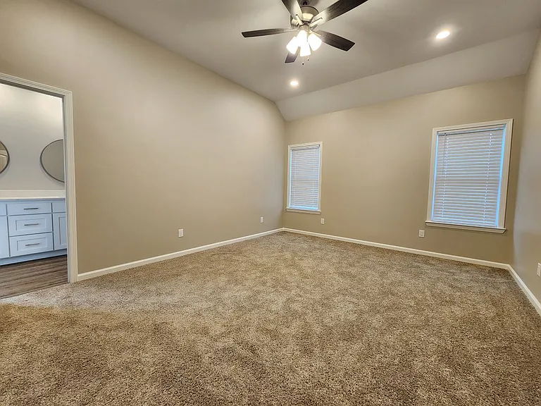 117 Stonebriar Dr — Photo 5