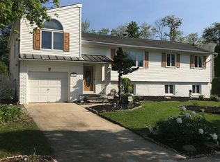 136 Trent Rd, TURNERSVILLE, NJ 08012