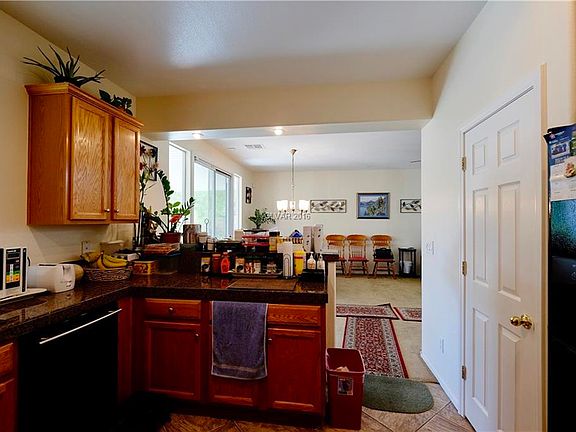 4th image of 9493 Green Vineyard Ave