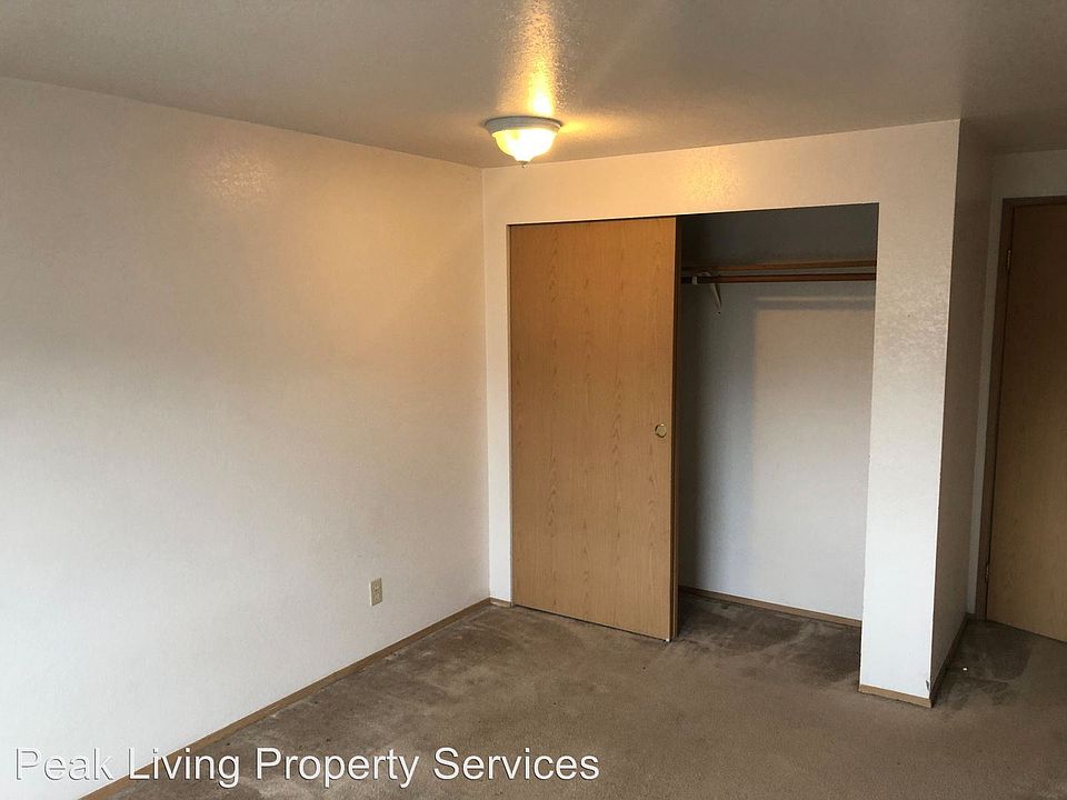 2nd image of 950 N 107th St #8453340