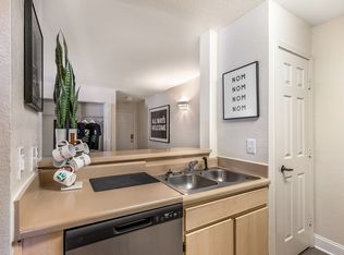 Village Green Student Housing, Raleigh, NC 27603