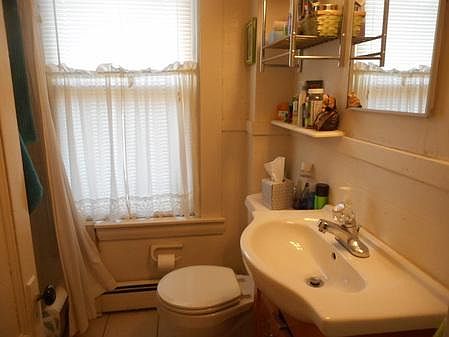 2nd image of 74 Orange St #2