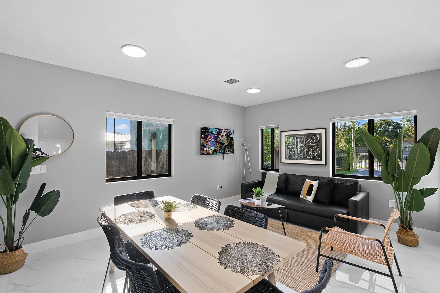 4 bed, 2.0 bath, $9,394 — Photo 1