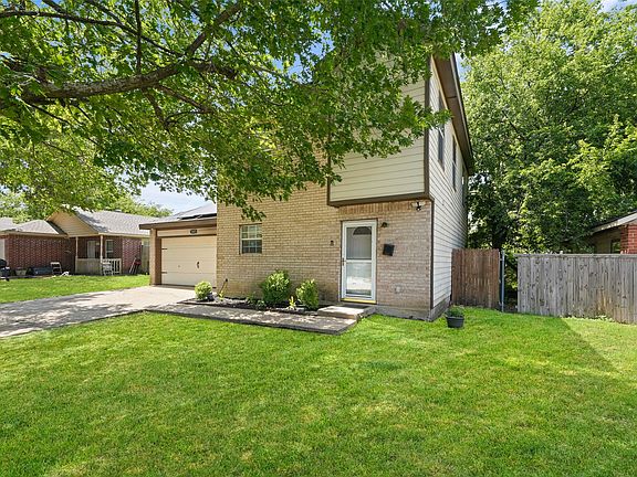 5th image of 3607 Pinebrook Dr