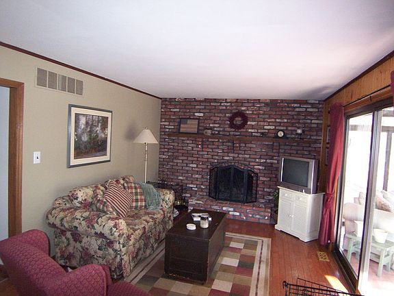 Family Room w. Full Brick Wall Fireplace