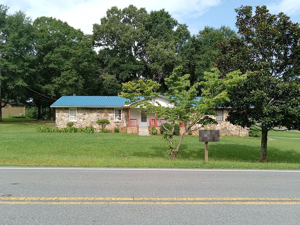 1st image of 23 Oakwood Dr