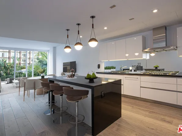 9000 W 3rd St #305, Los Angeles, CA 90048