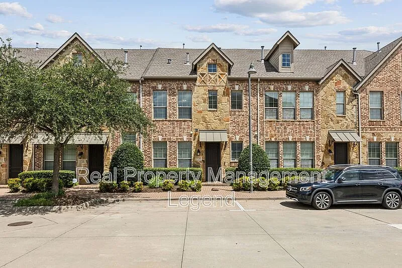 5729 Knox Dr