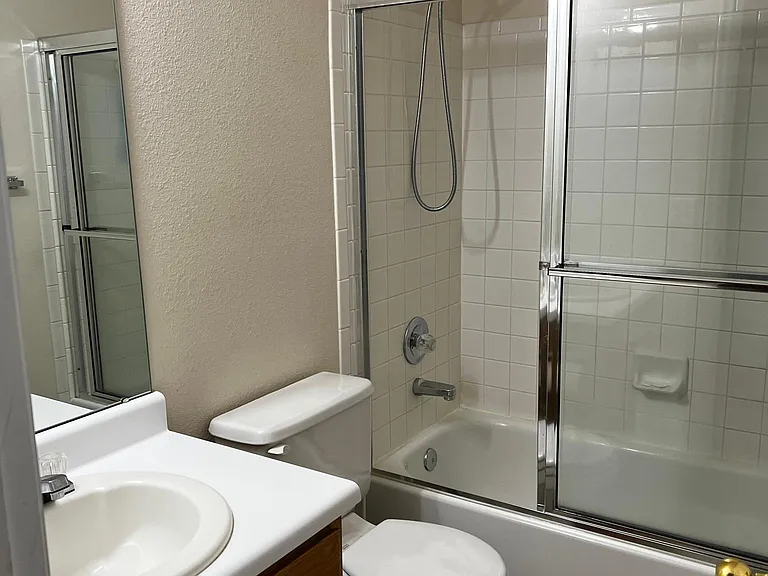19364 E 40th Pl — Photo 10