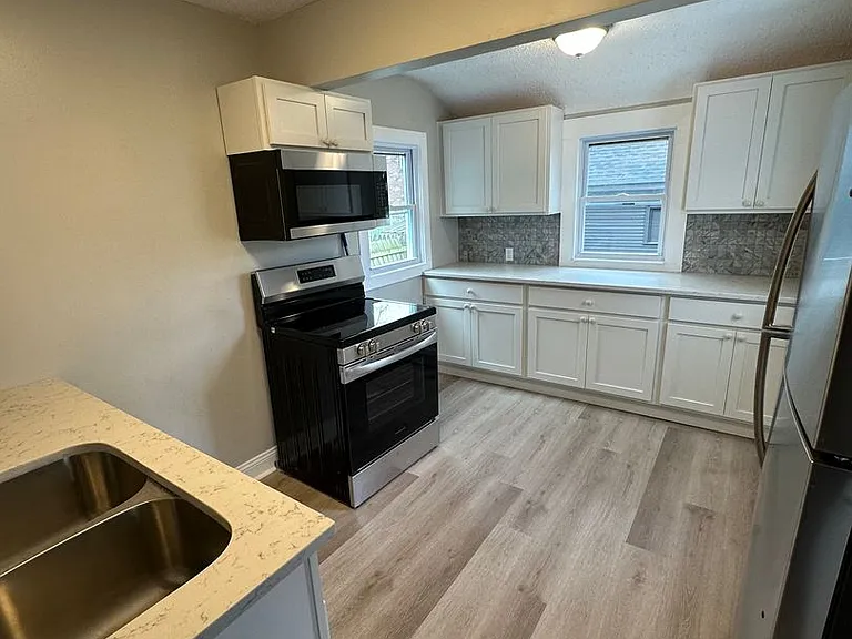 157 Sherman Ave — Photo 5