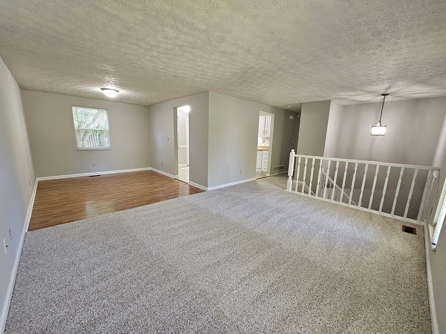 3 bed, 2.5 bath, 1538 sqft, $1,995 — Photo 3
