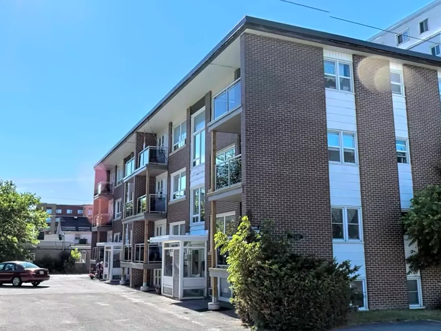 310 Westdale Ave — Photo 2