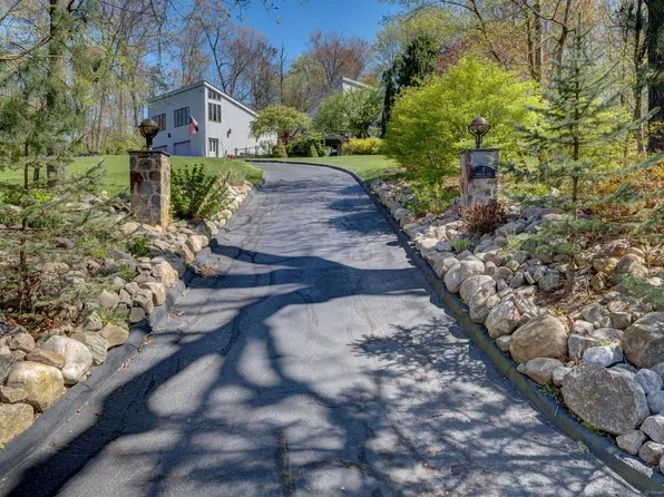 8 Woodland Lane, Berlin, CT 06037