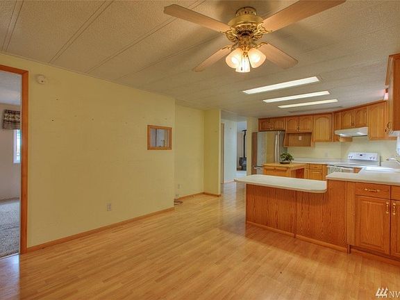 4th image of 14514 Greenbelt Dr E